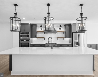 118 Locke Street - Photo Thumbnail 16