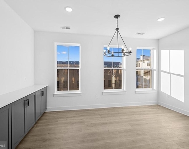 118 Locke Street - Photo Thumbnail 7