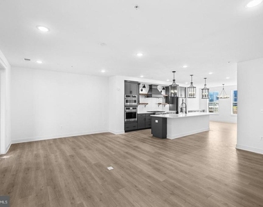 118 Locke Street - Photo Thumbnail 8