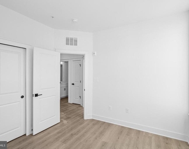 118 Locke Street - Photo Thumbnail 4