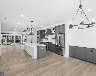 118 Locke Street - Photo Thumbnail 6