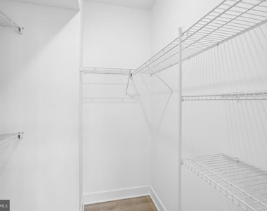 118 Locke Street - Photo Thumbnail 26