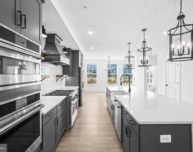 118 Locke Street - Photo Thumbnail 17