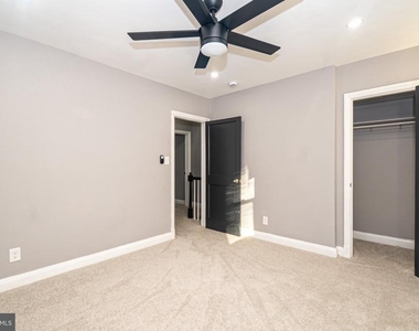 3519 Kentucky Avenue - Photo Thumbnail 10