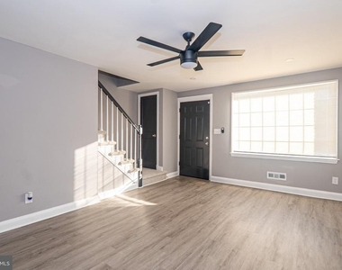 3519 Kentucky Avenue - Photo Thumbnail 2