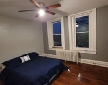 1701 Linden Avenue - Photo Thumbnail 11