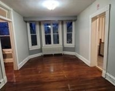 1701 Linden Avenue - Photo Thumbnail 6
