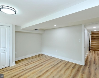 420 E 28th Street - Photo Thumbnail 24