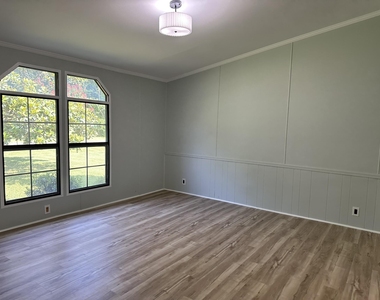 34061 Red Oak Drive - Photo Thumbnail 17
