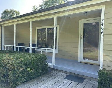 34061 Red Oak Drive - Photo Thumbnail 2