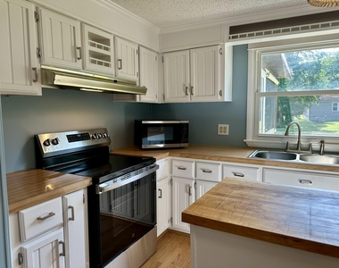 34061 Red Oak Drive - Photo Thumbnail 13