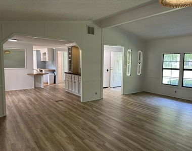 34061 Red Oak Drive - Photo Thumbnail 8