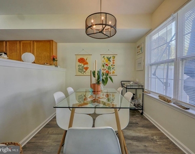 108 Seabright Way - Photo Thumbnail 5