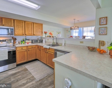 108 Seabright Way - Photo Thumbnail 6