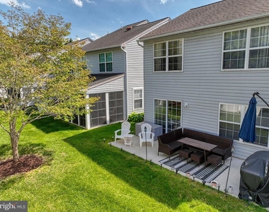 108 Seabright Way - Photo Thumbnail 31