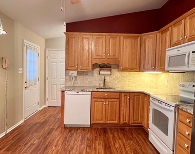 8 Rose Terrace - Photo Thumbnail 11