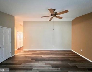 8 Rose Terrace - Photo Thumbnail 7