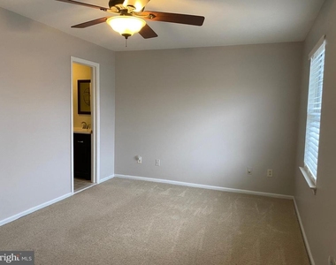 9 Revere Place - Photo Thumbnail 10