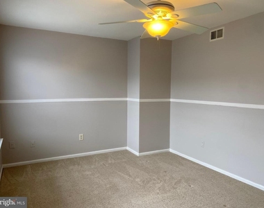 9 Revere Place - Photo Thumbnail 7