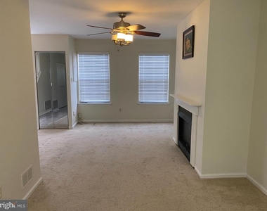 9 Revere Place - Photo Thumbnail 4