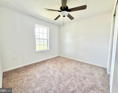 1066 Wickersham Way - Photo Thumbnail 25