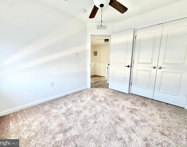 1066 Wickersham Way - Photo Thumbnail 16