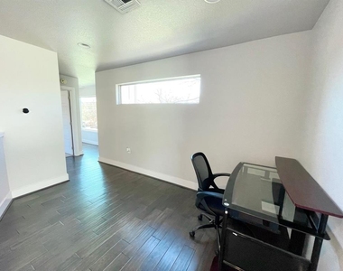 1300 E 3rd St - Photo Thumbnail 12