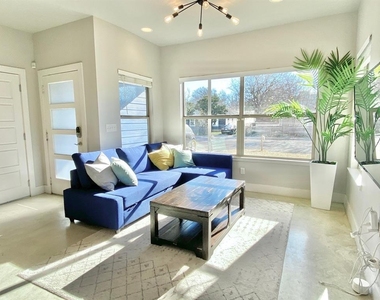 1300 E 3rd St - Photo Thumbnail 1