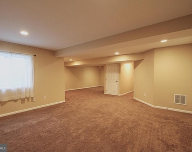 96 Southall Court - Photo Thumbnail 15