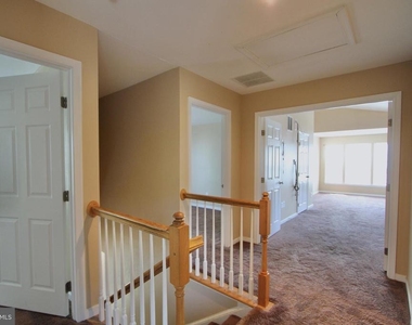 96 Southall Court - Photo Thumbnail 9