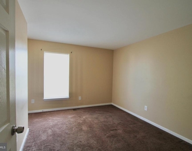 96 Southall Court - Photo Thumbnail 12