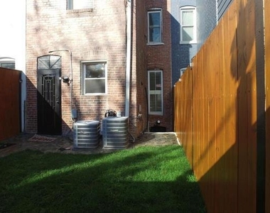 1209 E Street Ne - Photo Thumbnail 14