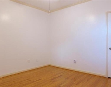 1209 E Street Ne - Photo Thumbnail 21