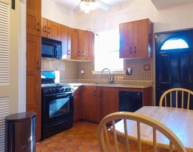 1209 E Street Ne - Photo Thumbnail 10