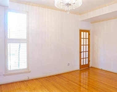 1209 E Street Ne - Photo Thumbnail 12