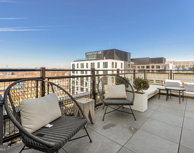 37 L Street Se - Photo Thumbnail 40