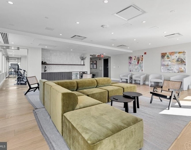 37 L Street Se - Photo Thumbnail 43