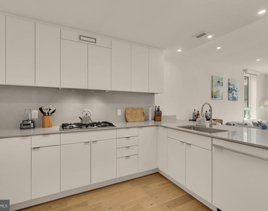 37 L Street Se - Photo Thumbnail 19