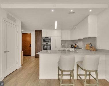 37 L Street Se - Photo Thumbnail 26