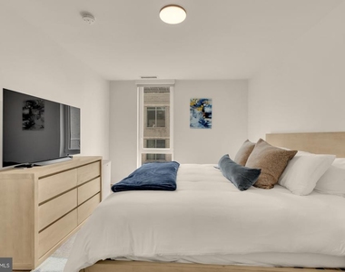 37 L Street Se - Photo Thumbnail 33