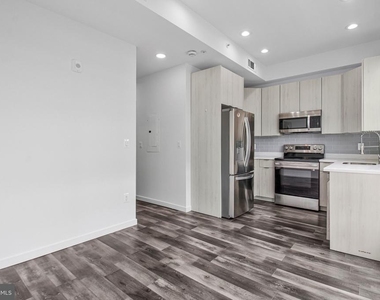 506 H Street Ne - Photo Thumbnail 7