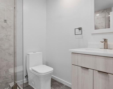 506 H Street Ne - Photo Thumbnail 18