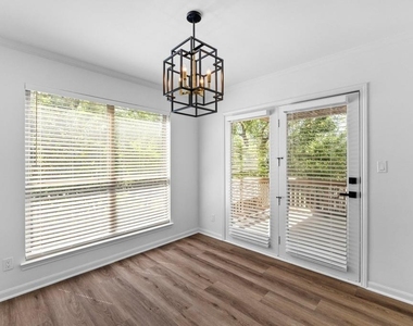 6603 Whitemarsh Valley Walk - Photo Thumbnail 11