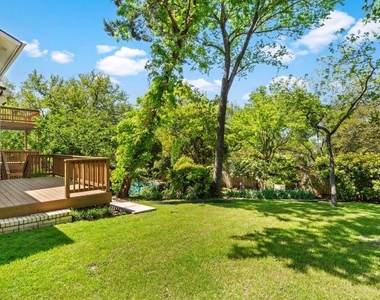 6603 Whitemarsh Valley Walk - Photo Thumbnail 30