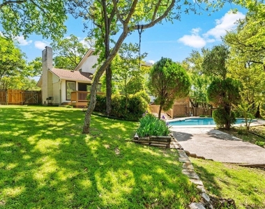 6603 Whitemarsh Valley Walk - Photo Thumbnail 28
