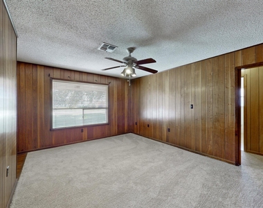 150 Rosa Lee Ln - Photo Thumbnail 2