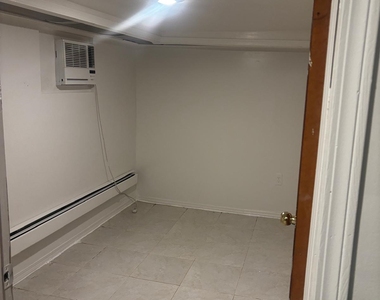 Cozy Apartment at 147th Street Jamaica, NY - Photo Thumbnail 3