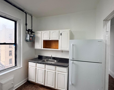 Apartment in Bronx Albany Crescent - Photo Thumbnail 1