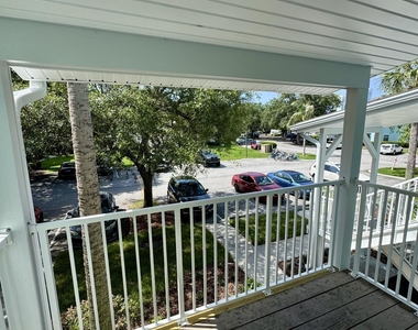 100 Fairway Park Boulevard - Photo Thumbnail 16