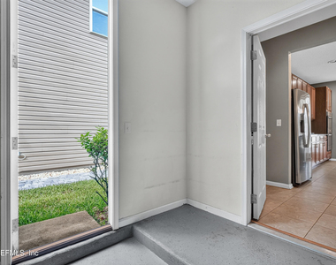 263 Gilmore Lane - Photo Thumbnail 35